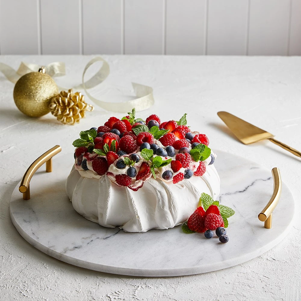 Alex Liddy Slate & Co Round Marble Serving Board With Handles 40cm - Image 2